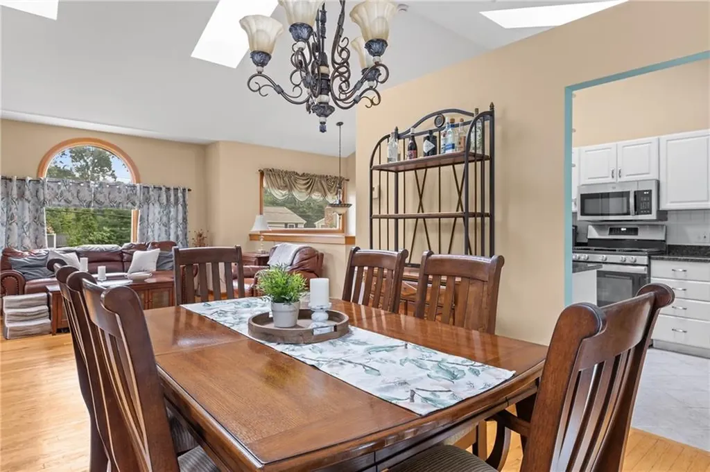 46 Canonchet Trail Cranston RI 02921