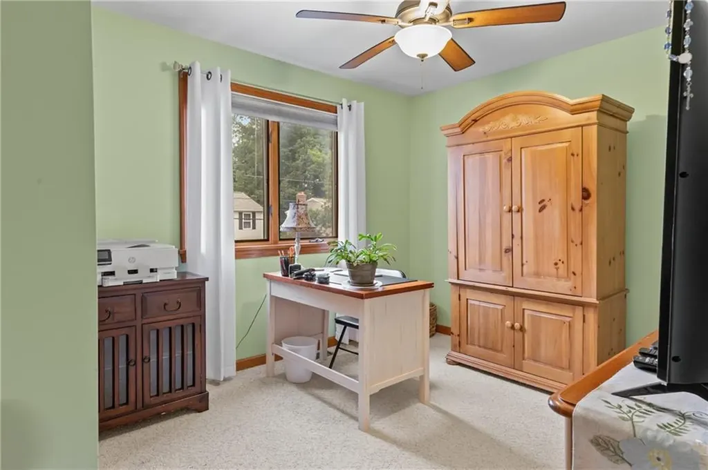 46 Canonchet Trail Cranston RI 02921