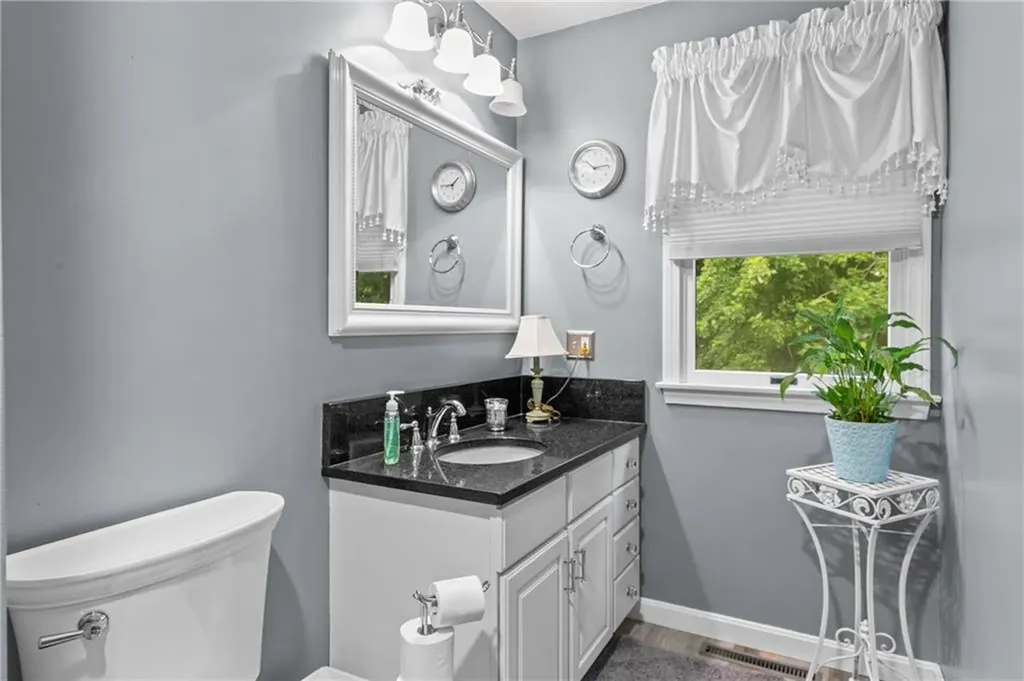 46 Canonchet Trail Cranston RI 02921