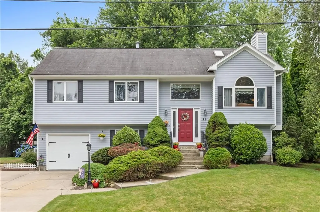 46 Canonchet Trail Cranston RI 02921