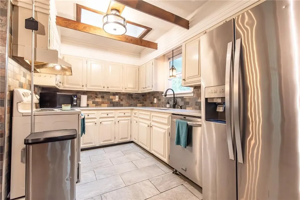 11 Paris Irons Road Glocester RI 02857