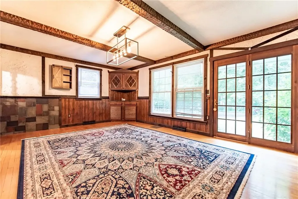 11 Paris Irons Road Glocester RI 02857