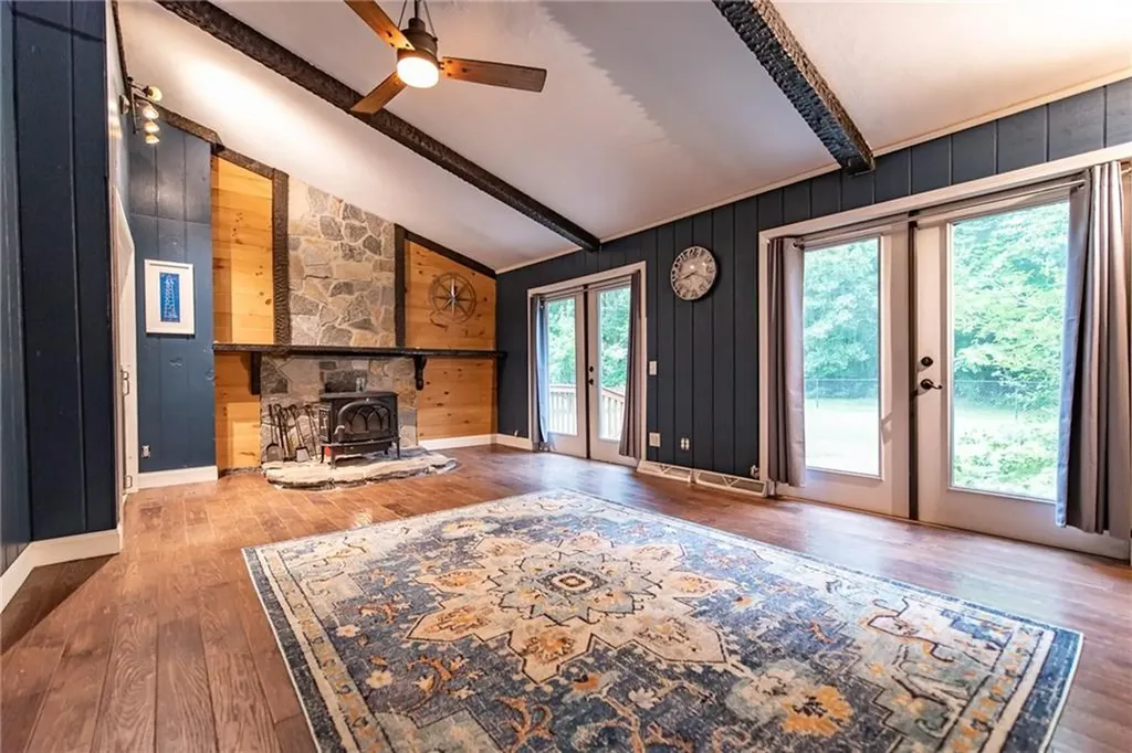 11 Paris Irons Road Glocester RI 02857
