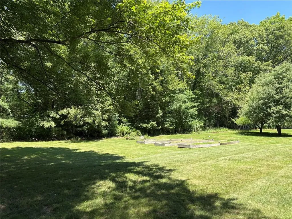 11 Paris Irons Road Glocester RI 02857