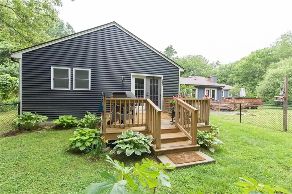 11 Paris Irons Road Glocester RI 02857