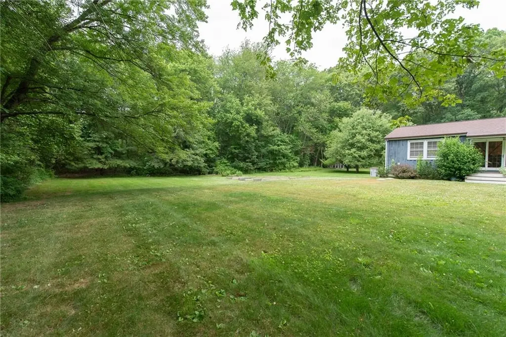11 Paris Irons Road Glocester RI 02857