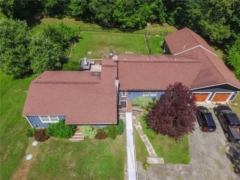 11 Paris Irons Road Glocester RI 02857