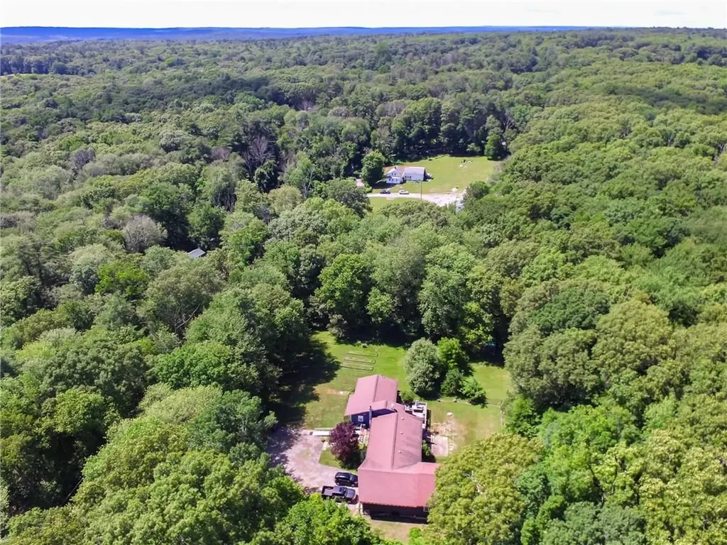 11 Paris Irons Road Glocester RI 02857