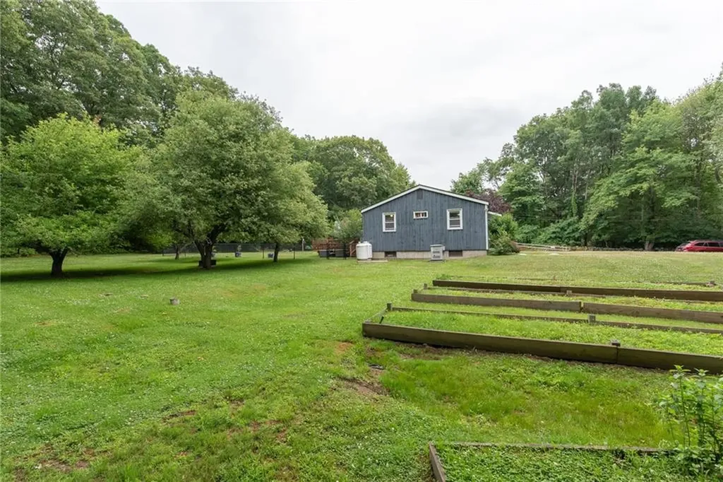 11 Paris Irons Road Glocester RI 02857