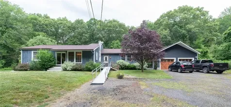 11 Paris Irons Road Glocester RI 02857
