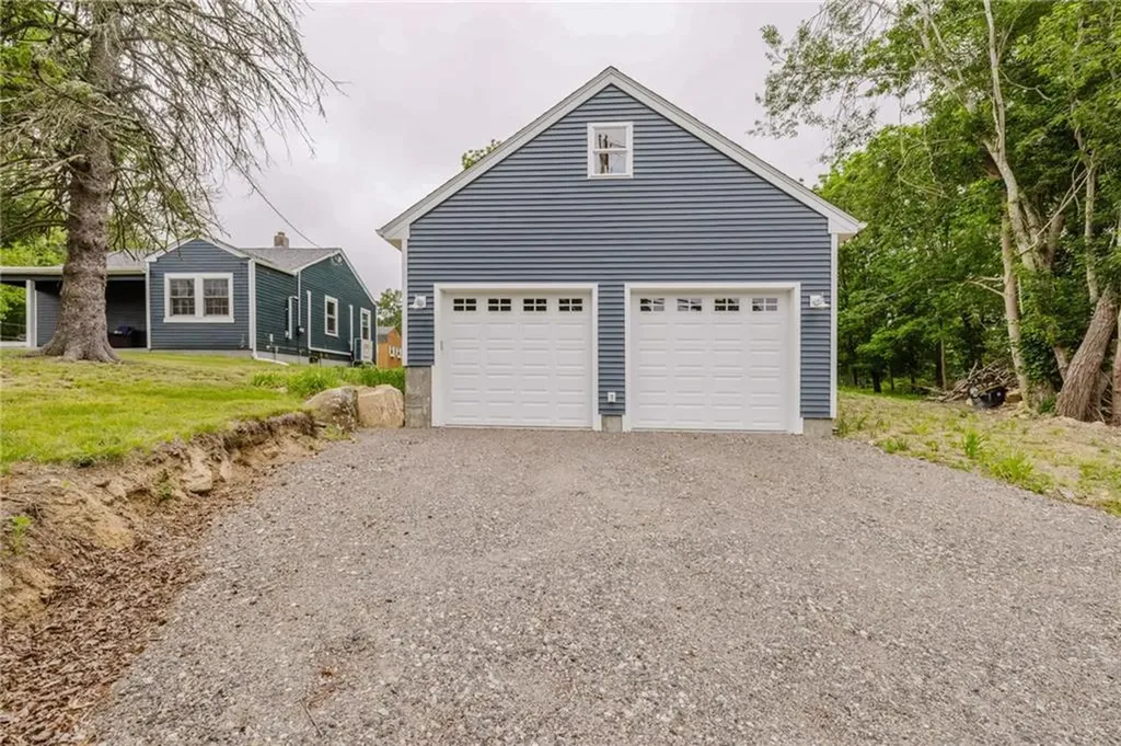 1500 Crandall Road Tiverton RI 02878