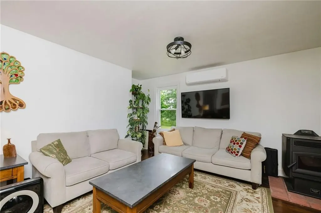 1500 Crandall Road Tiverton RI 02878