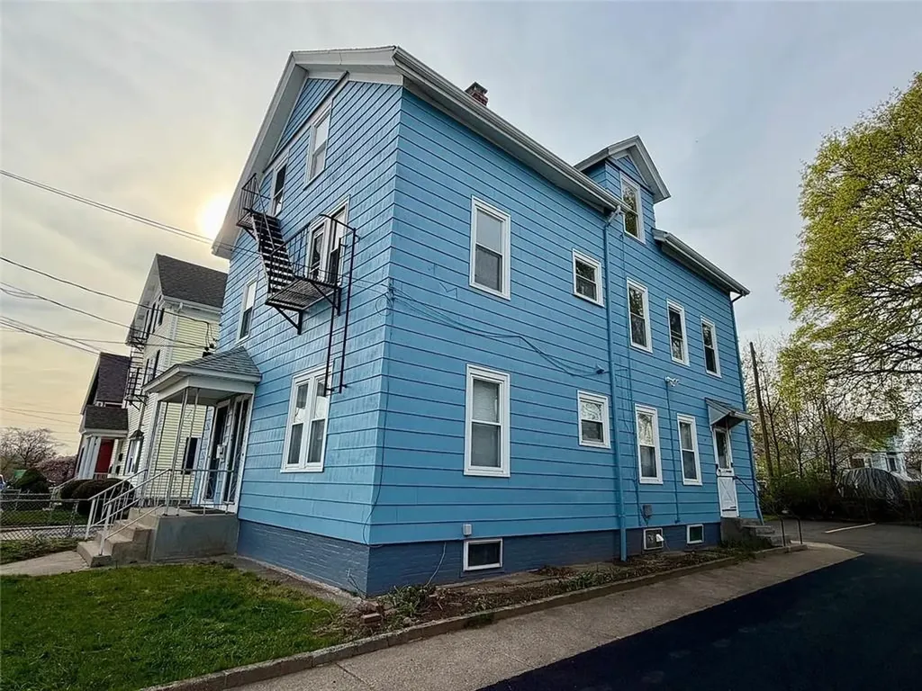 13 Elizabeth Street Cumberland RI 02864