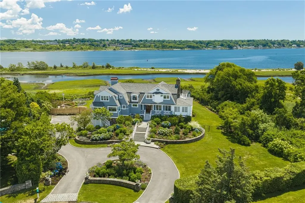 24 Stone Tower Lane Barrington RI 02806