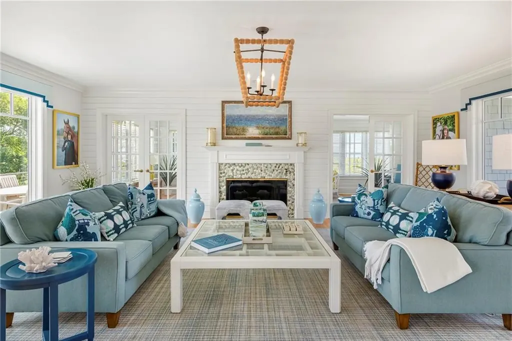 24 Stone Tower Lane Barrington RI 02806
