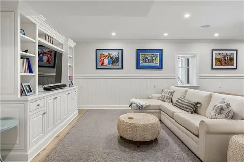 24 Stone Tower Lane Barrington RI 02806
