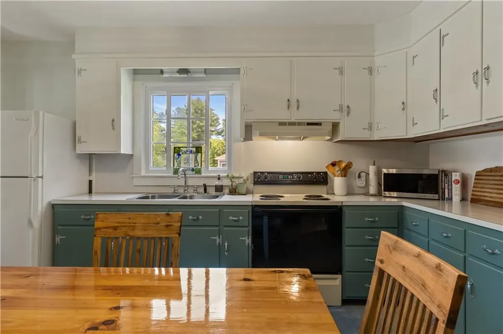 81 Remington Avenue Burrillville RI 02858