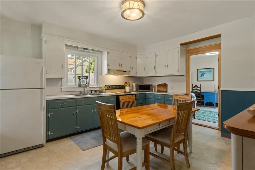 81 Remington Avenue Burrillville RI 02858