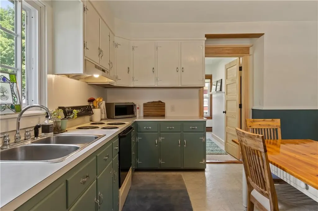 81 Remington Avenue Burrillville RI 02858