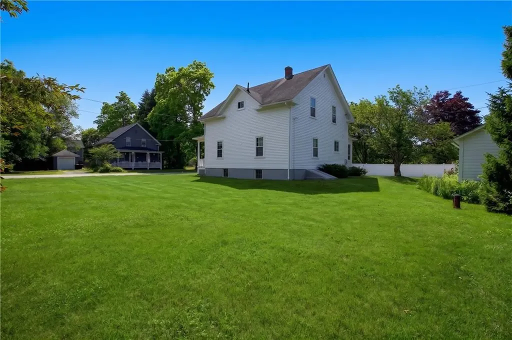 81 Remington Avenue Burrillville RI 02858