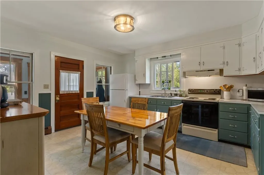 81 Remington Avenue Burrillville RI 02858