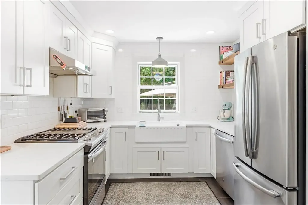 23 Dyer Street Warren RI 02885