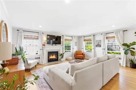 23 Dyer Street Warren RI 02885