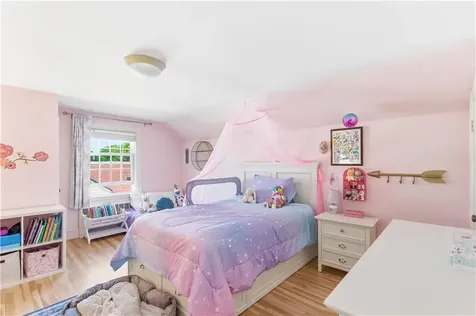 23 Dyer Street Warren RI 02885