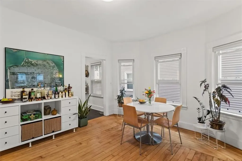 206 Rochambeau Avenue Providence RI 02906