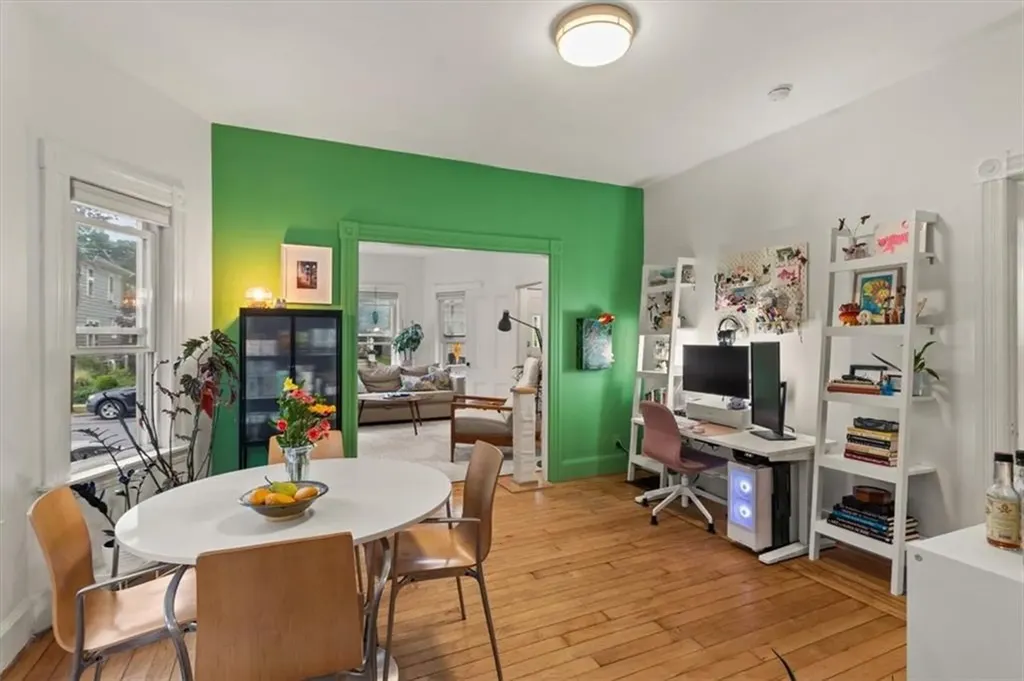 206 Rochambeau Avenue Providence RI 02906