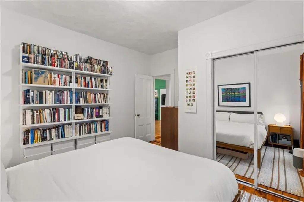 206 Rochambeau Avenue Providence RI 02906