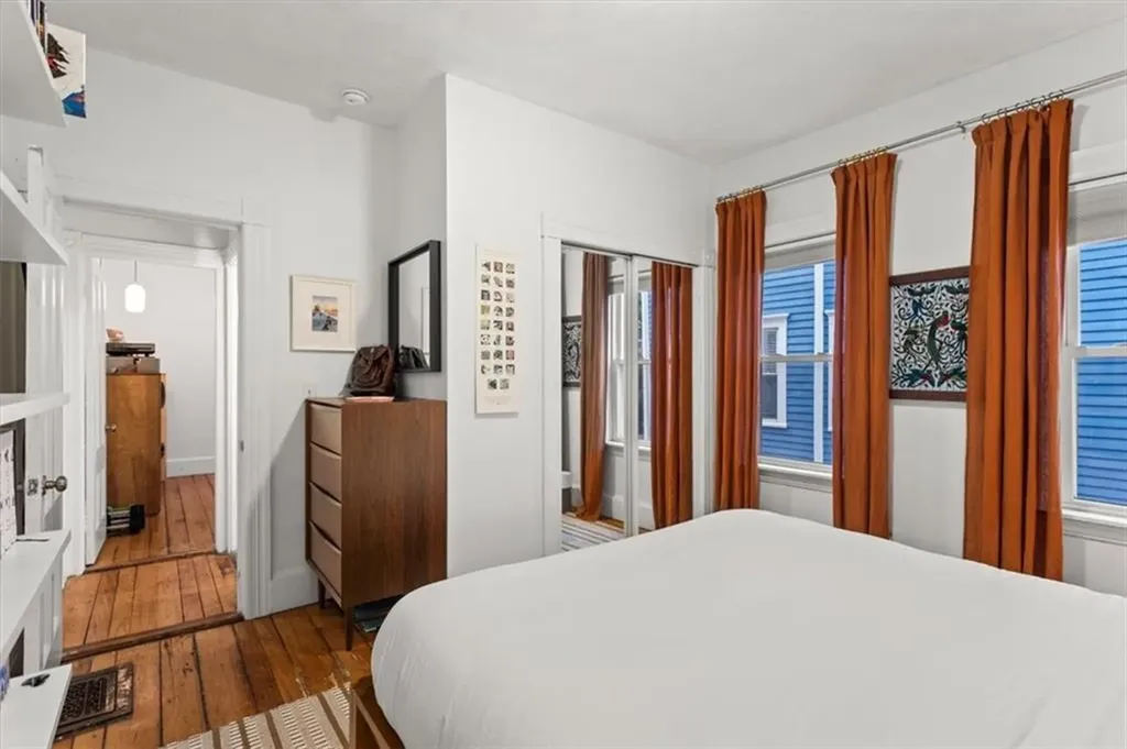 206 Rochambeau Avenue Providence RI 02906