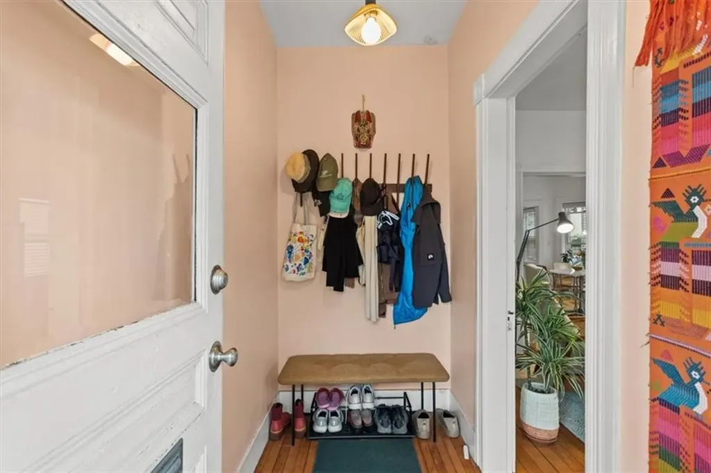 206 Rochambeau Avenue Providence RI 02906