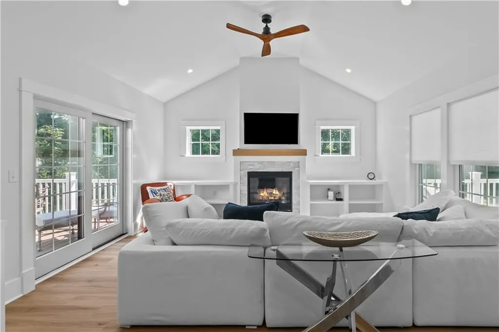 561 Bristol Ferry Road Portsmouth RI 02871
