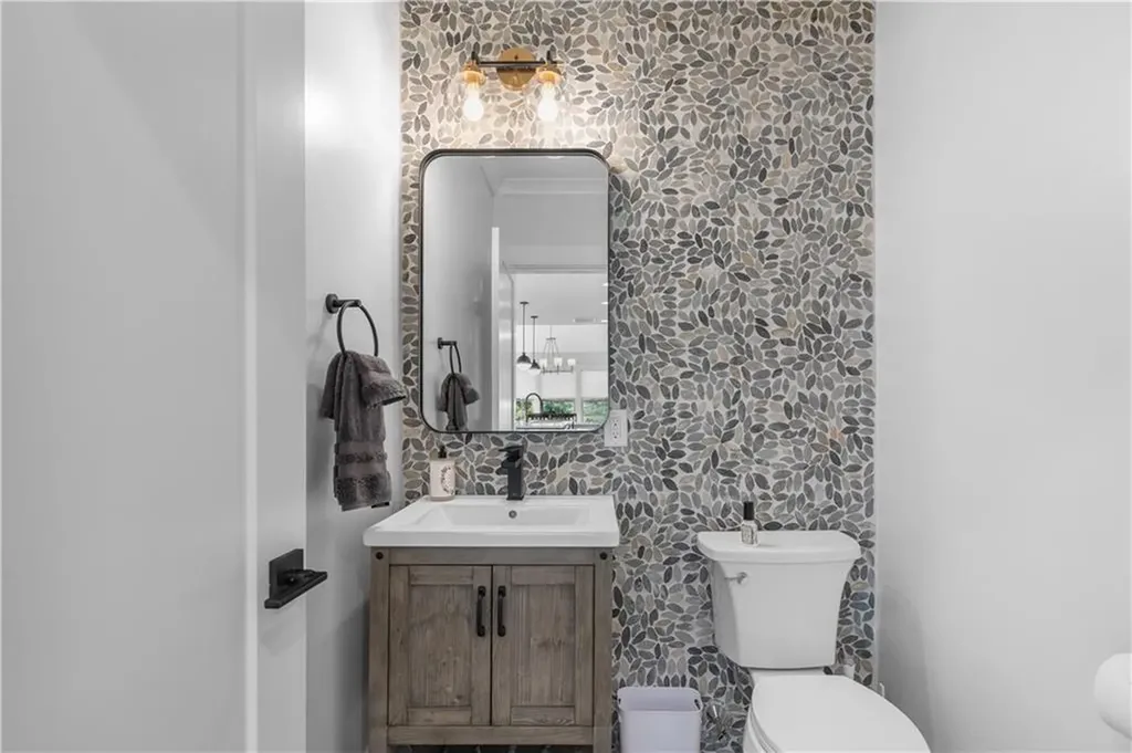 561 Bristol Ferry Road Portsmouth RI 02871