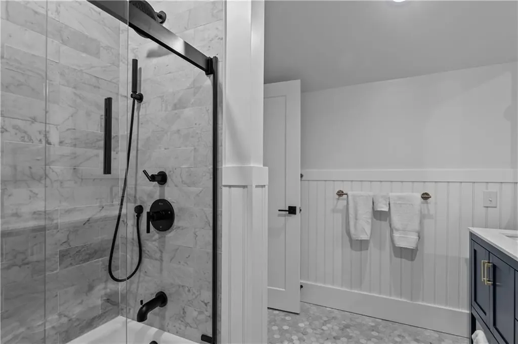 561 Bristol Ferry Road Portsmouth RI 02871