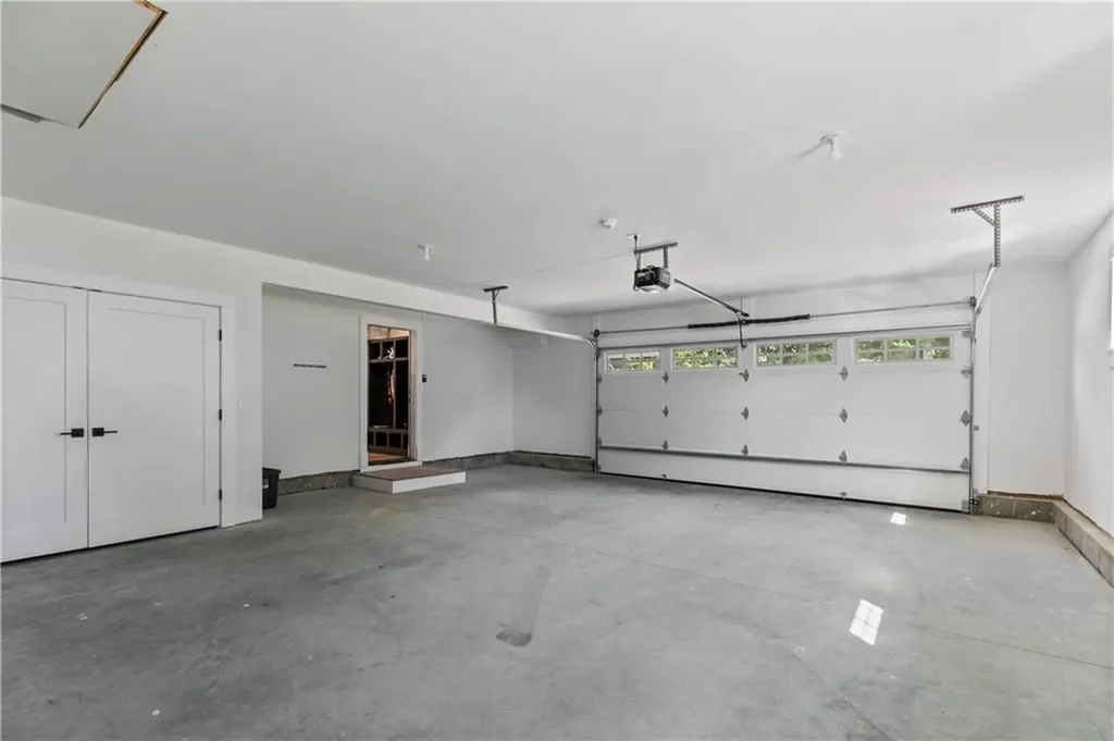 561 Bristol Ferry Road Portsmouth RI 02871