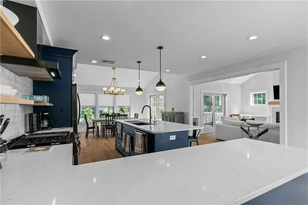 561 Bristol Ferry Road Portsmouth RI 02871