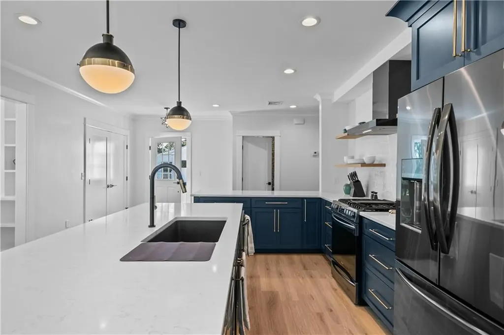 561 Bristol Ferry Road Portsmouth RI 02871