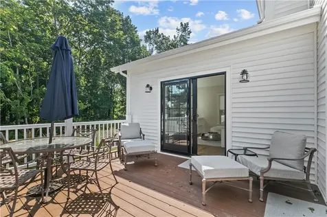561 Bristol Ferry Road Portsmouth RI 02871