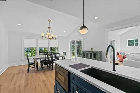 561 Bristol Ferry Road Portsmouth RI 02871