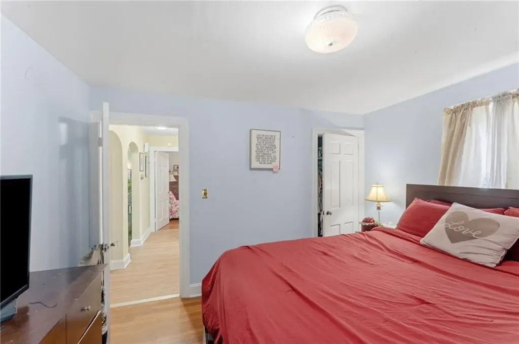 12 Gilmore Street Pawtucket RI 02861