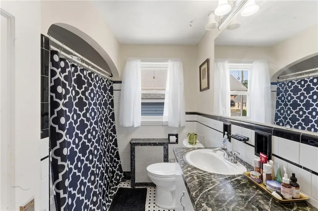 12 Gilmore Street Pawtucket RI 02861