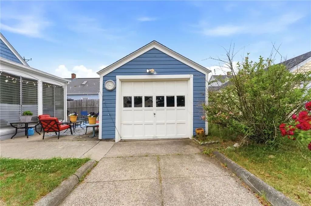 12 Gilmore Street Pawtucket RI 02861