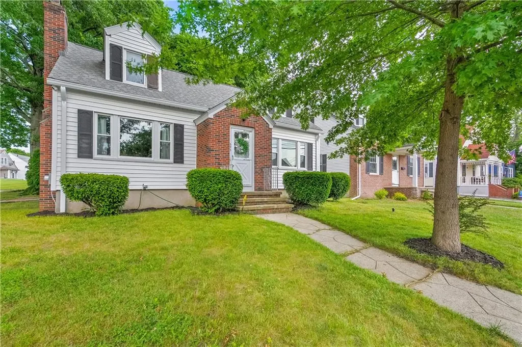 393 Sharon Street Providence RI 02908