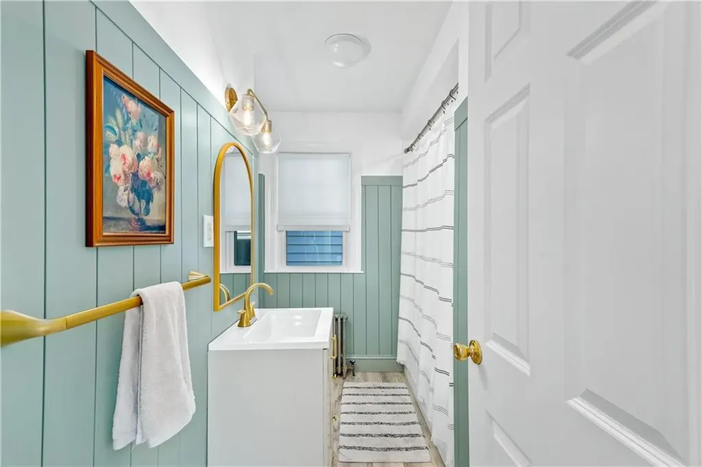 393 Sharon Street Providence RI 02908