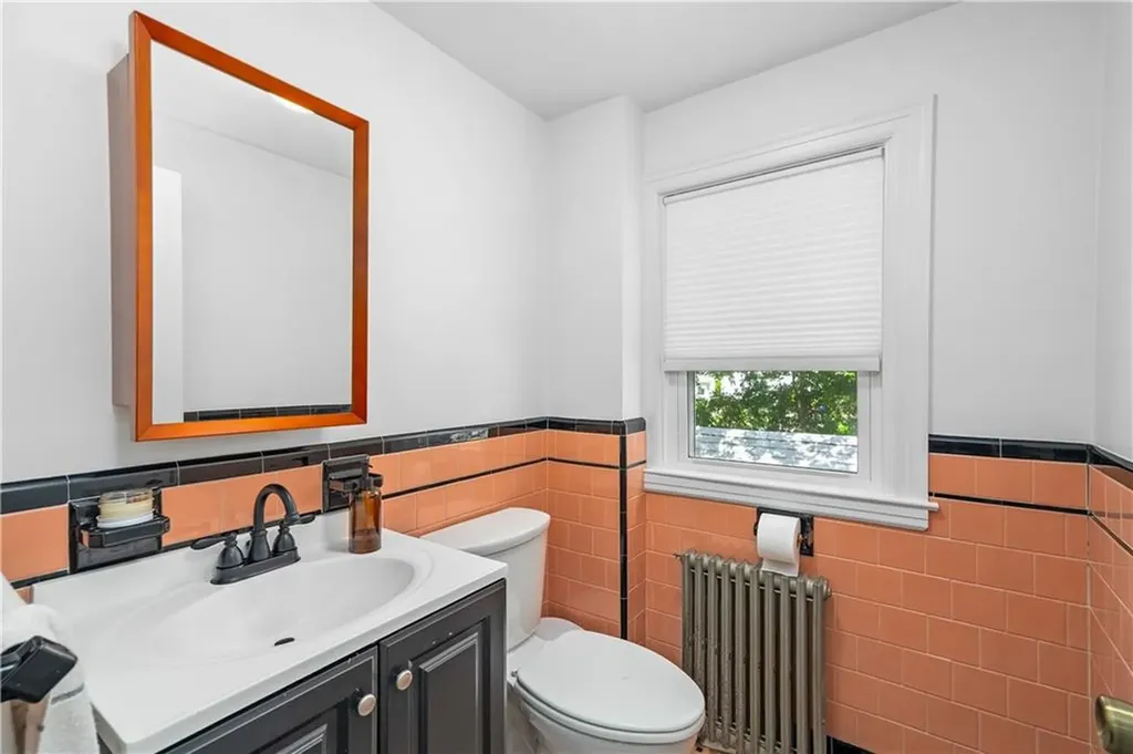 393 Sharon Street Providence RI 02908