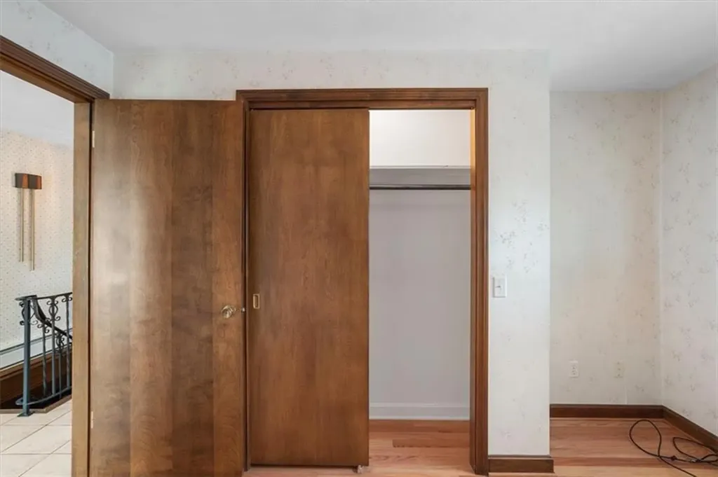 30 Dover Avenue East Providence RI 02914