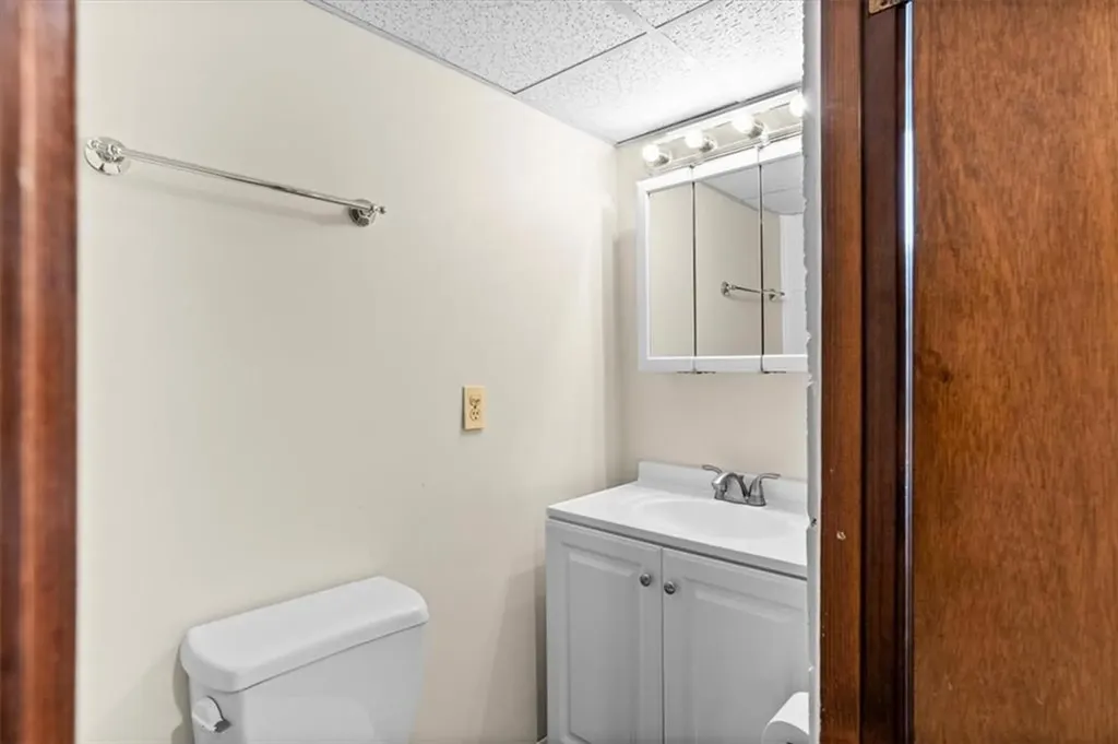 30 Dover Avenue East Providence RI 02914