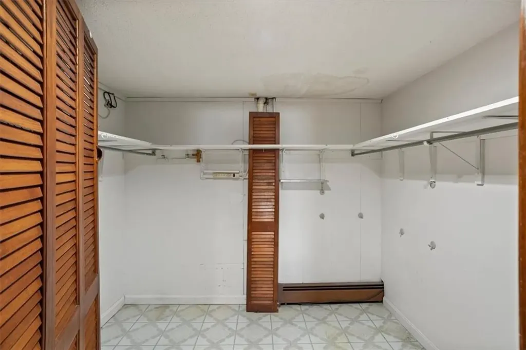 30 Dover Avenue East Providence RI 02914
